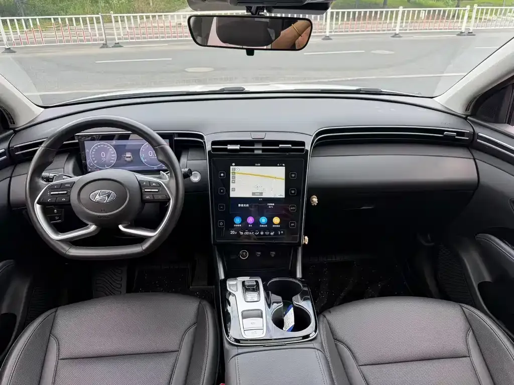 Hyundai Tucson — фото 6