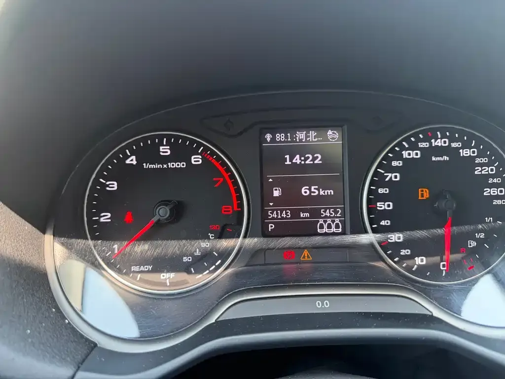 Audi Q2L 2023 из CN, фото 4