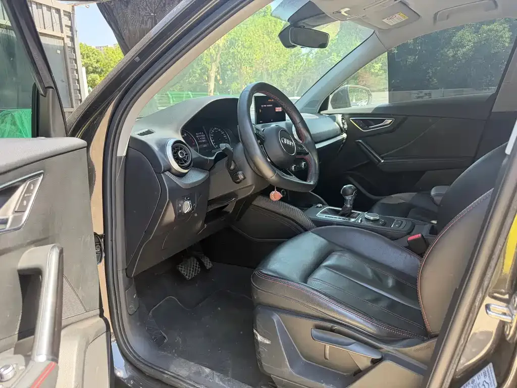 Audi Q2L 2023 из CN, фото 8