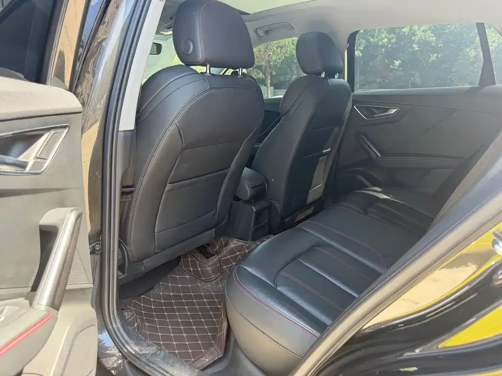 Audi Q2L 2023 из CN, фото 3