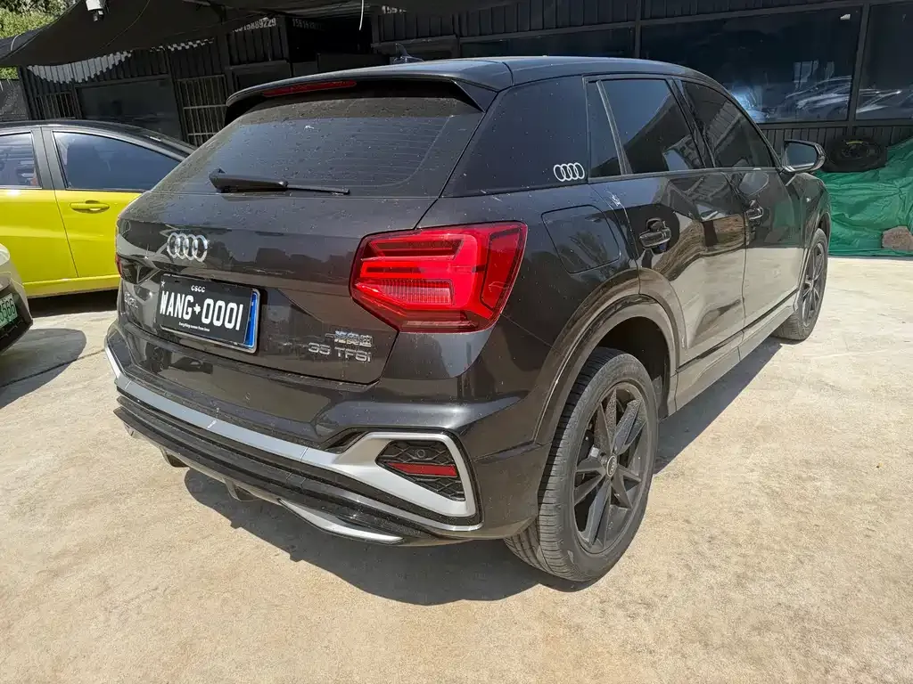 Audi Q2L 2023 из CN, фото 6