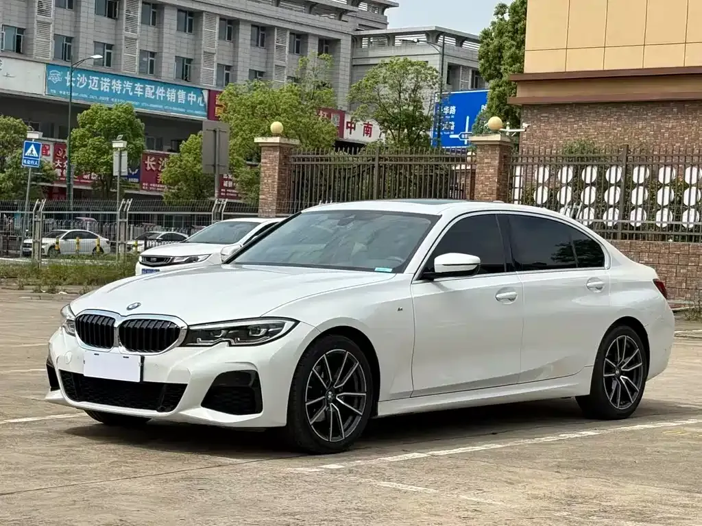 BMW 3 Series — фото 1