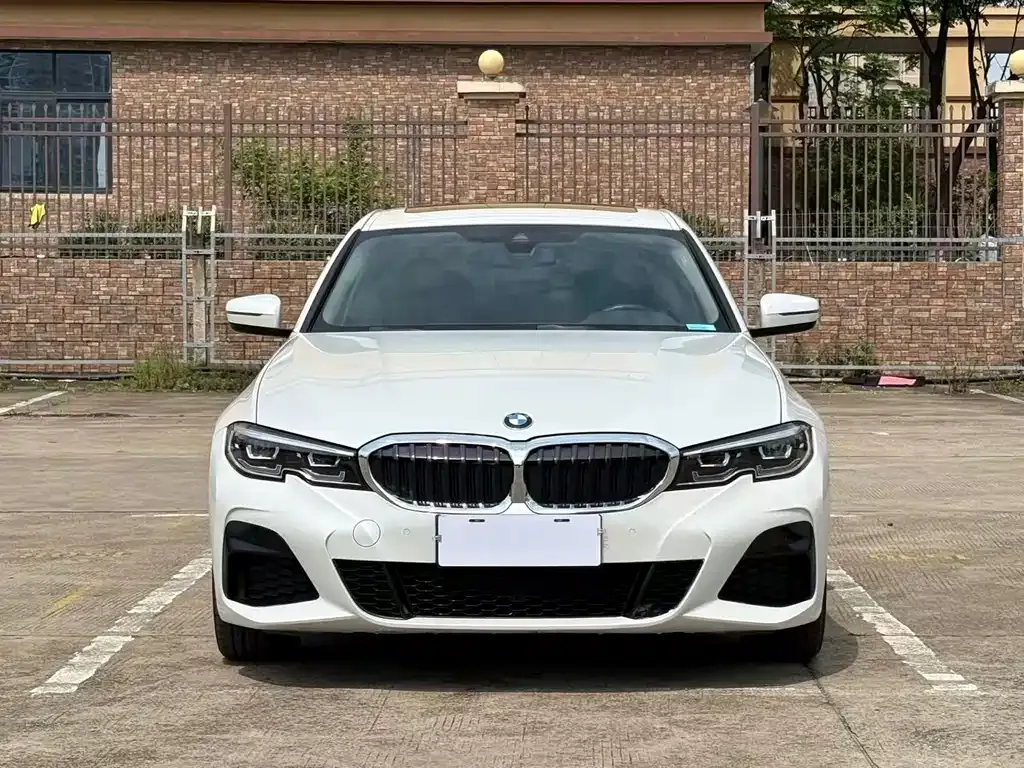 BMW 3 Series — фото 10