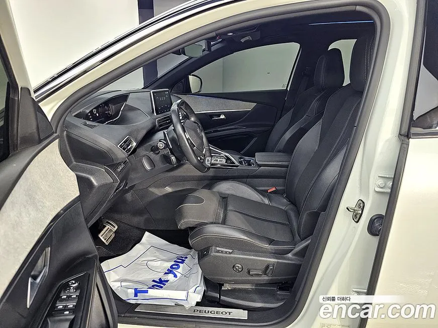 Peugeot 5008 2022 из KR, фото 8