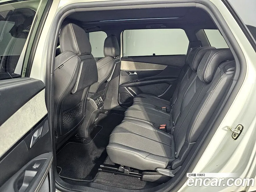 Peugeot 5008 2022 из KR, фото 7