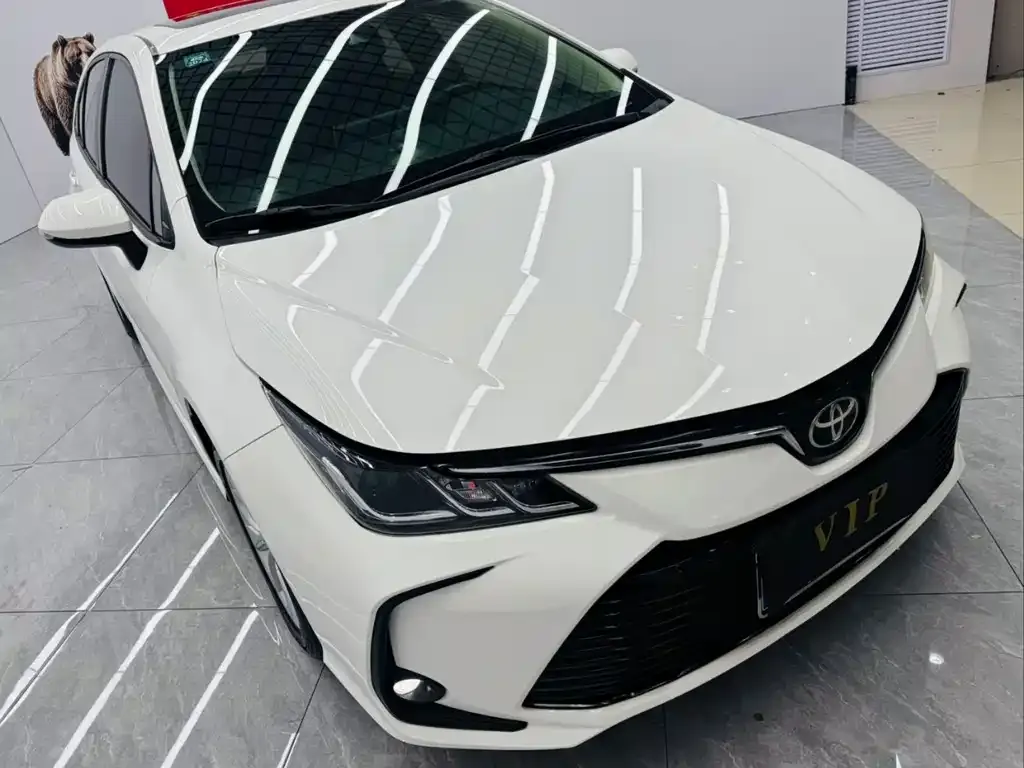Toyota Corolla — фото 2