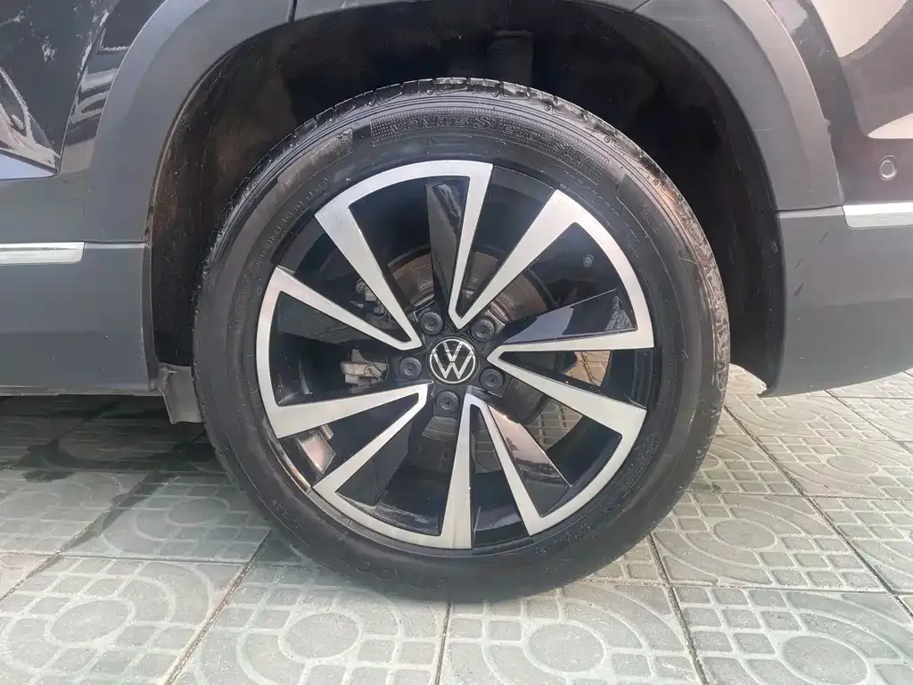 Volkswagen Tharu — фото 3