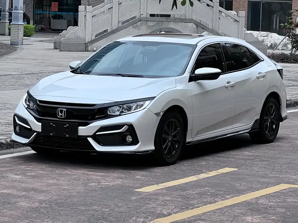 Honda Civic — фото 1