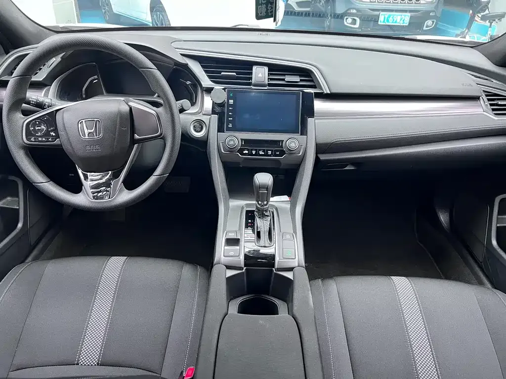Honda Civic — фото 4