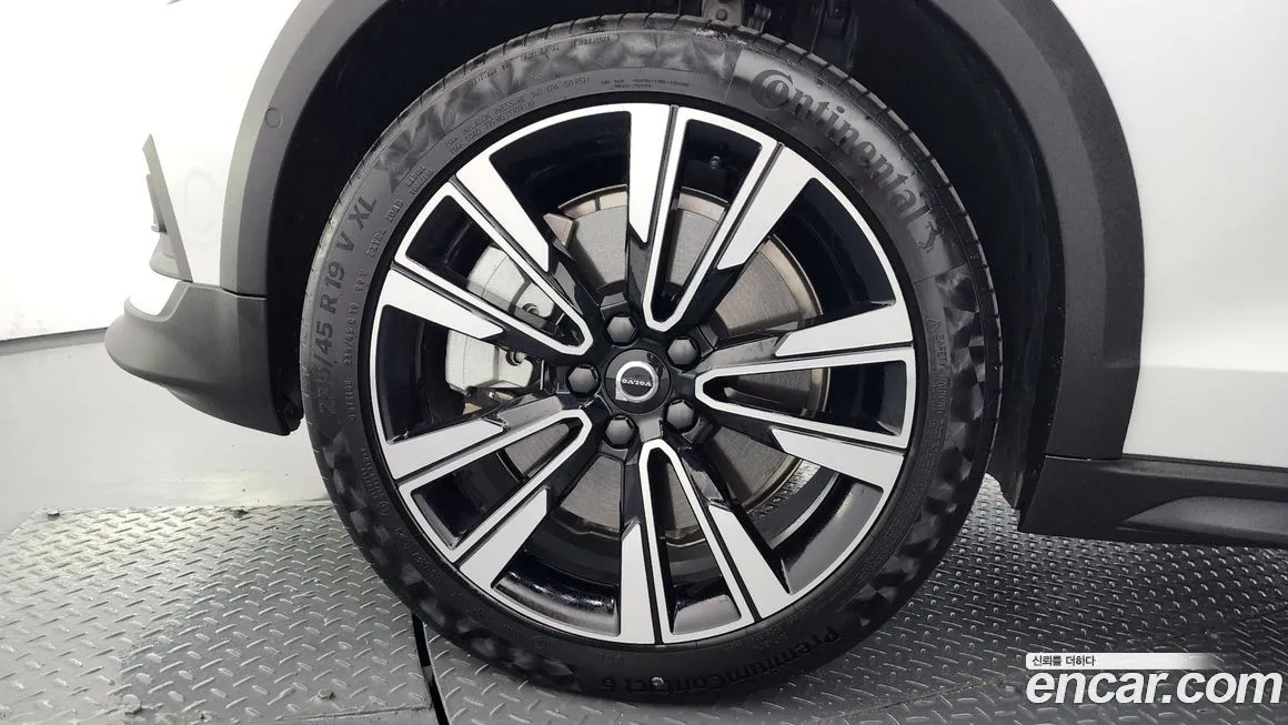 Volvo V60 2025 из KR, фото 9