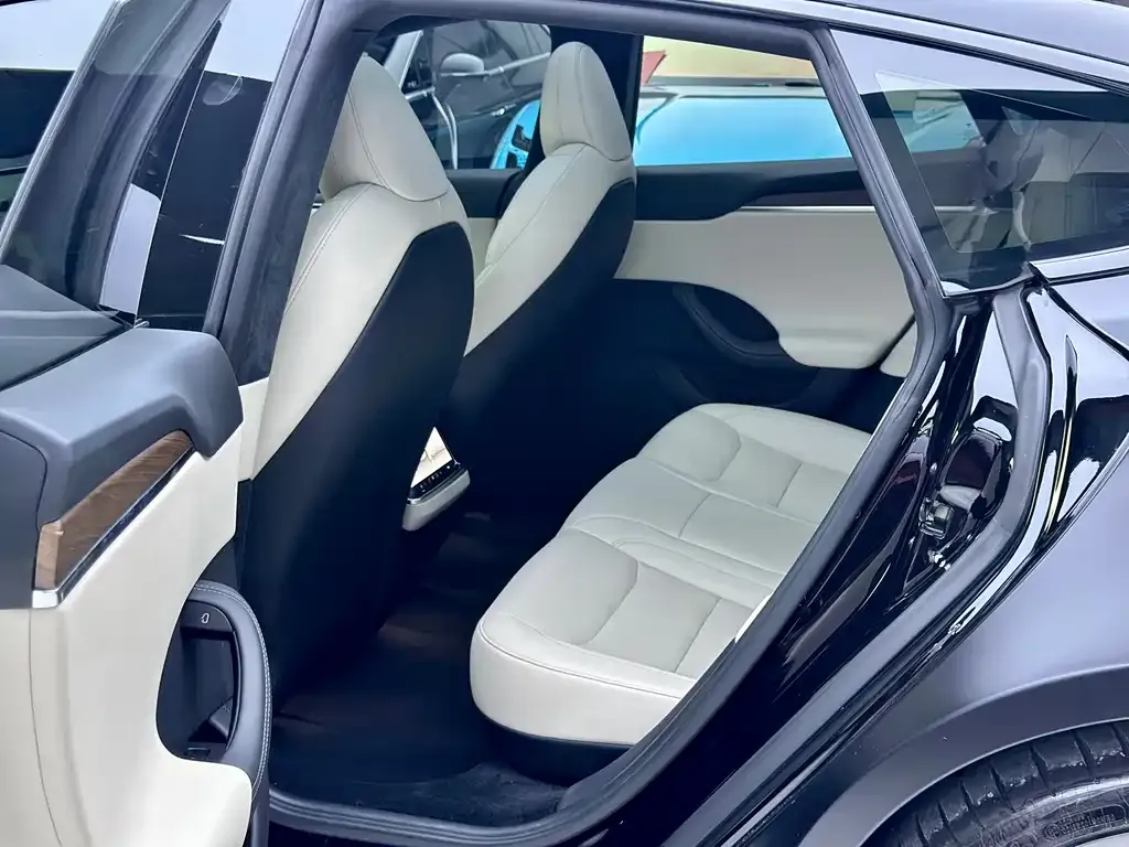 Tesla Model S 2024 из CN, фото 4