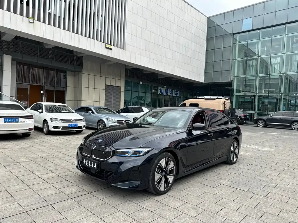 BMW i3 — фото 1