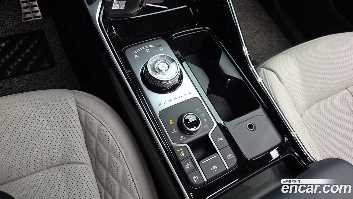 Kia Sorento — фото 10