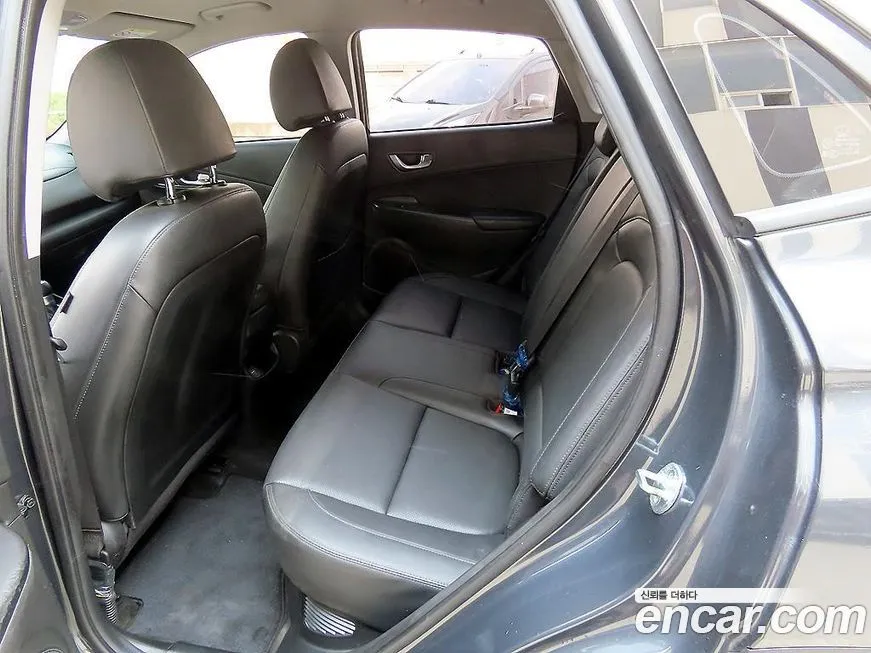 Hyundai Kona 2021 из KR, фото 2