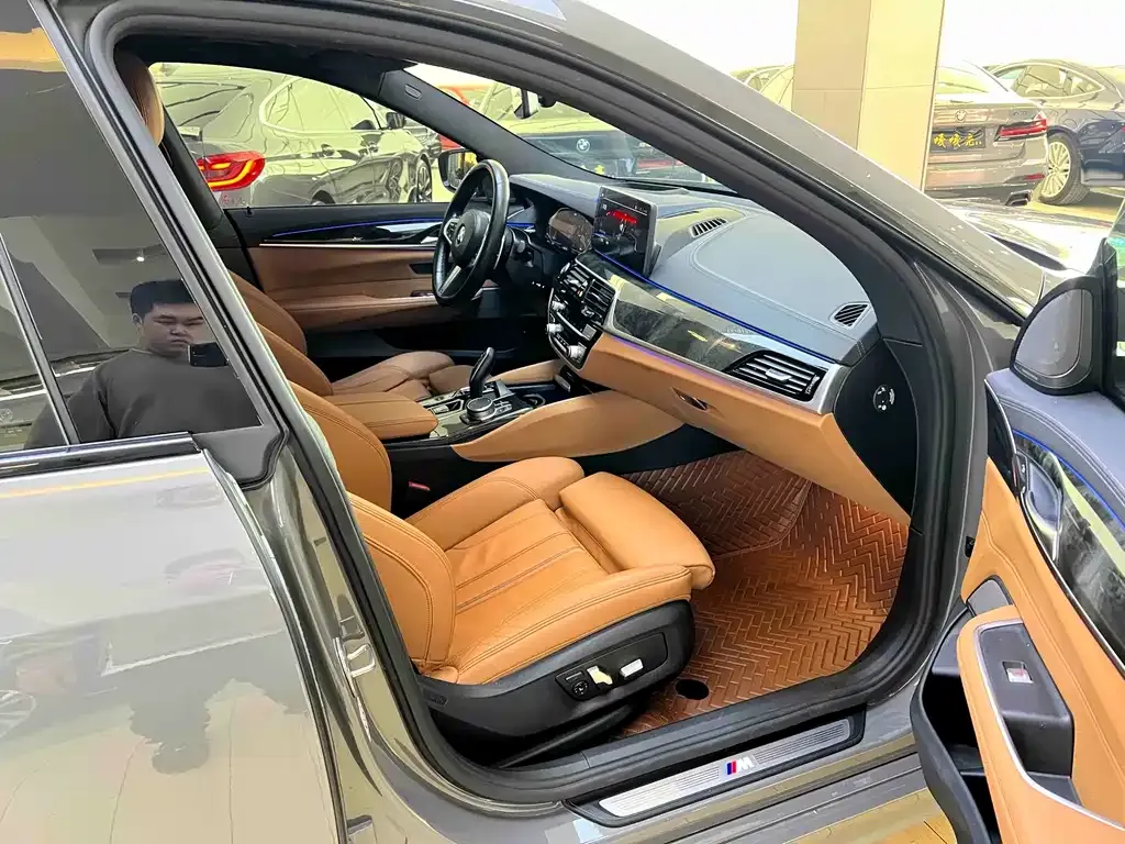 BMW 6 Series GT 2022 из CN, фото 2