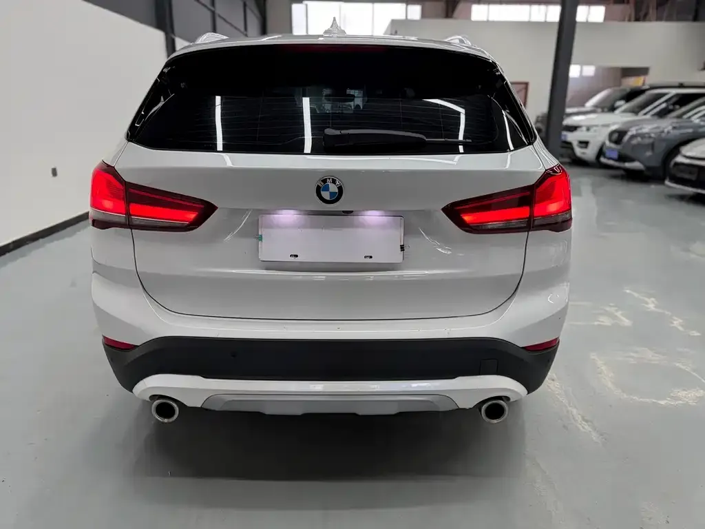 BMW X1 — фото 3