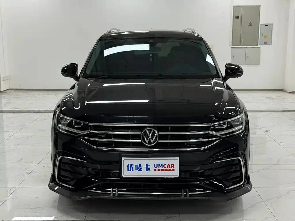 Volkswagen Tiguan L — фото 8