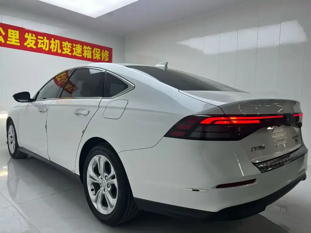Honda Accord 2023 из CN, фото 2