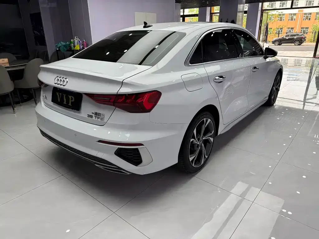 Audi A3 — фото 10