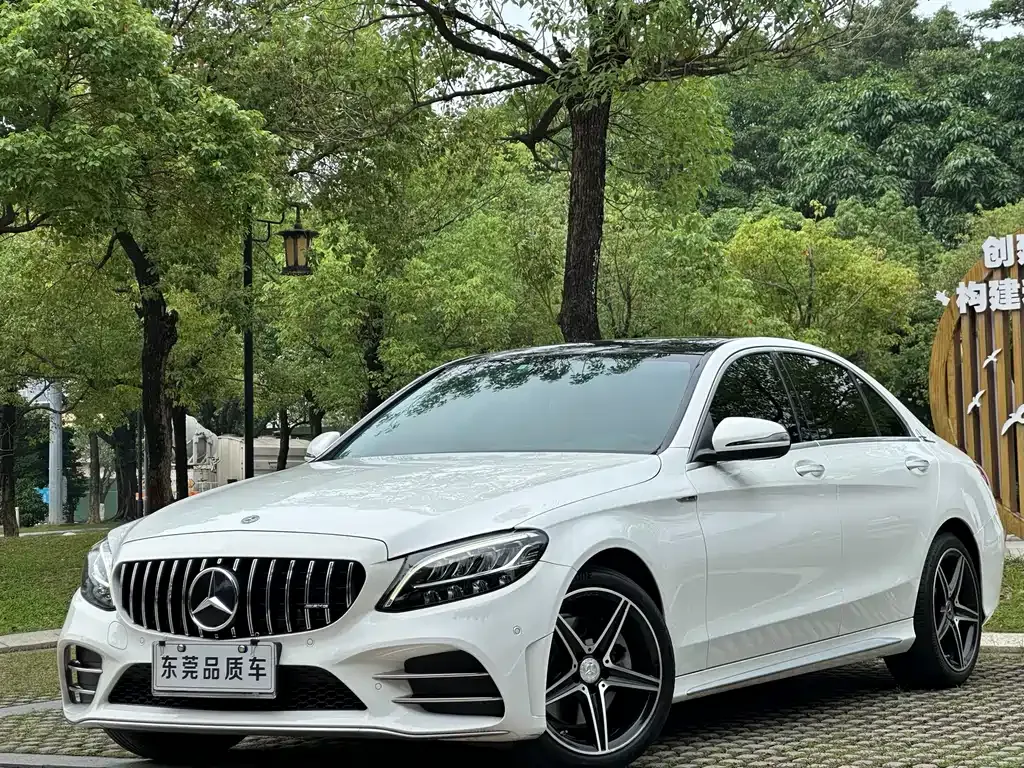 Mercedes-Benz C-Class — фото 1