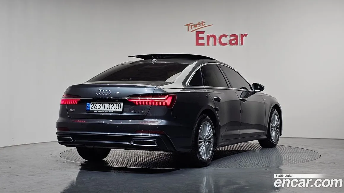 Audi A6 — фото 2