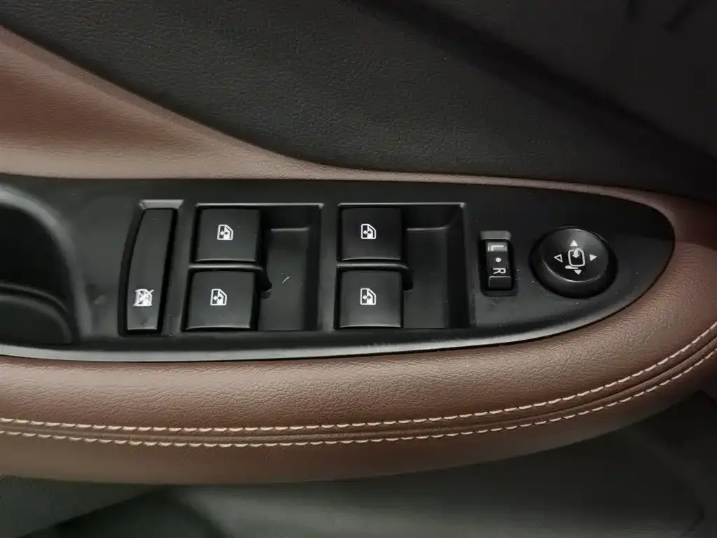 Buick Envision Plus 2021 из CN, фото 3