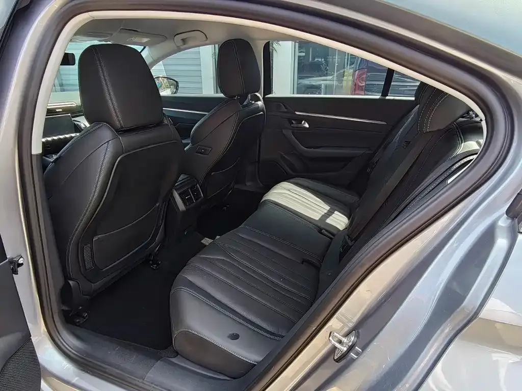 Peugeot 508 2025 из CN, фото 3