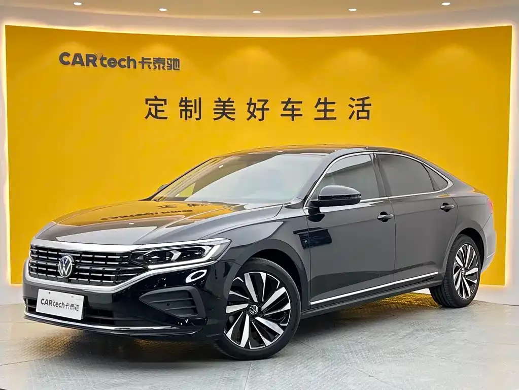 Volkswagen Passat — фото 1