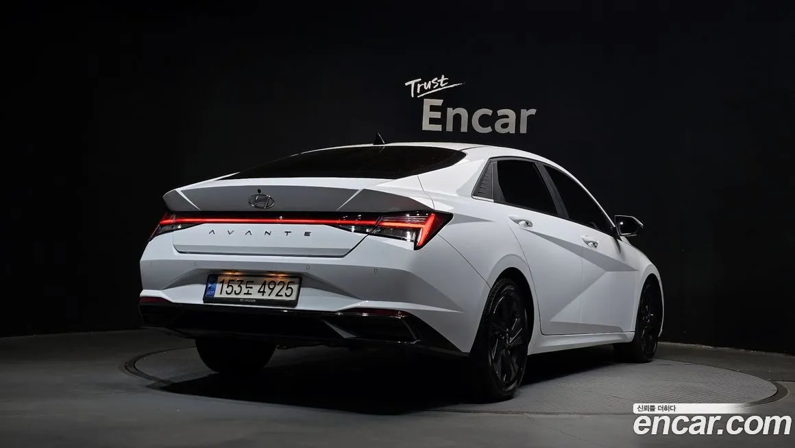 Hyundai AVANTE — фото 8