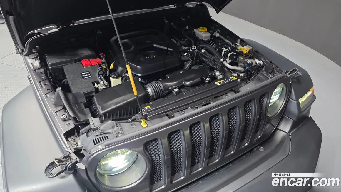 Jeep Wrangler 2021 из KR, фото 10