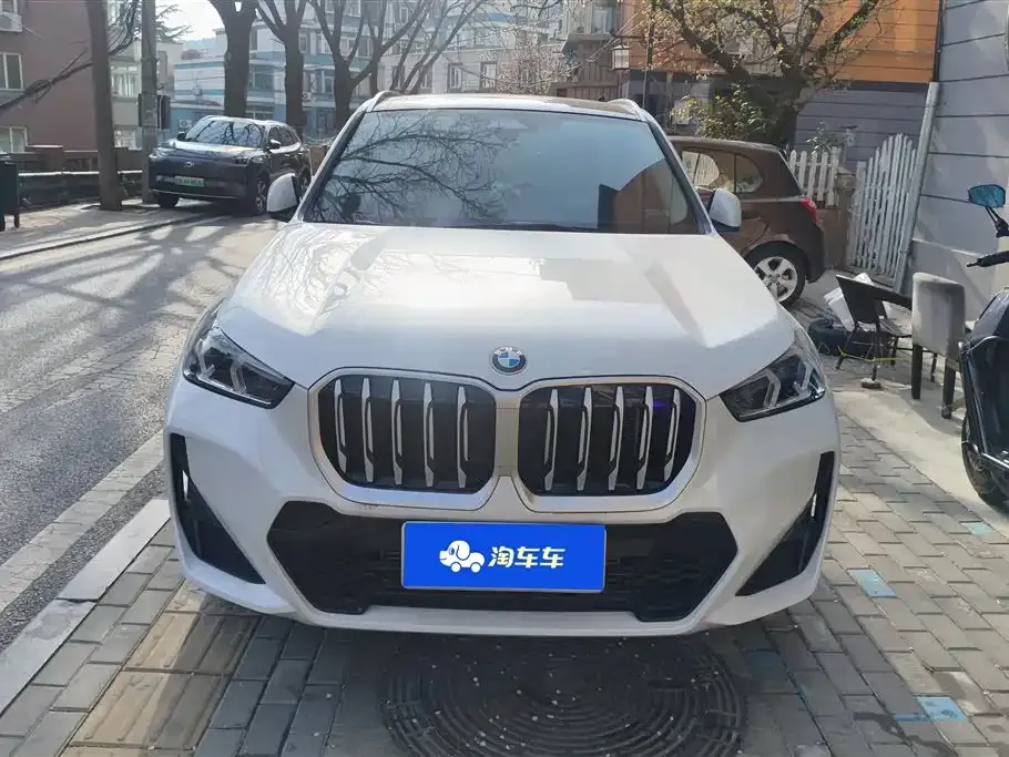 BMW X1 — фото 9