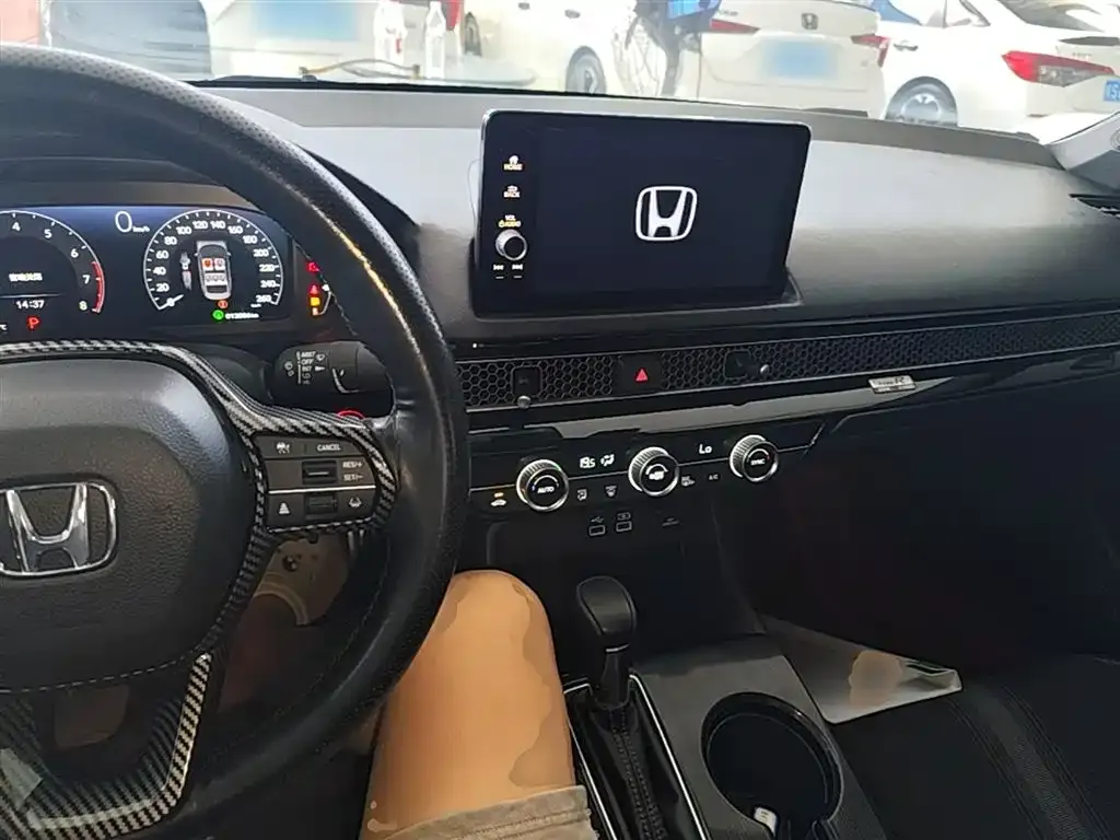 Honda Civic — фото 8