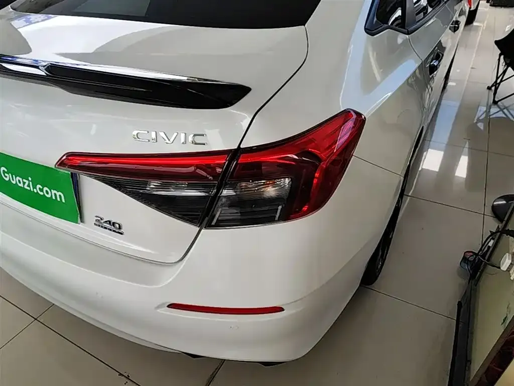 Honda Civic — фото 5
