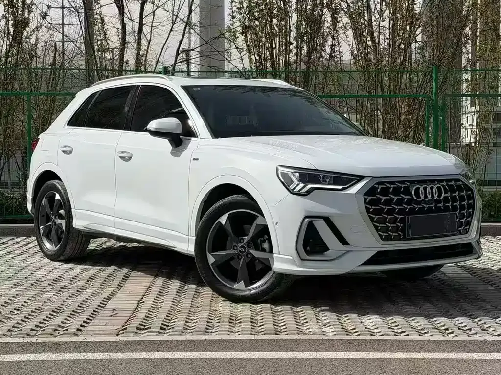 Audi Q3 — фото 5
