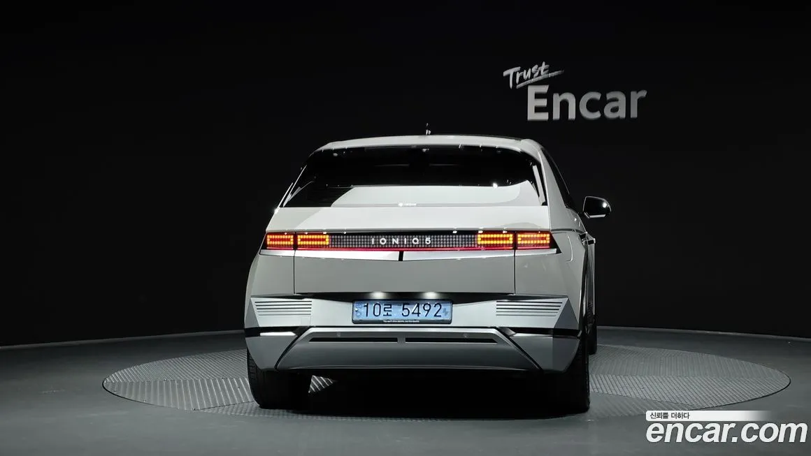 Hyundai Ioniq5 — фото 2