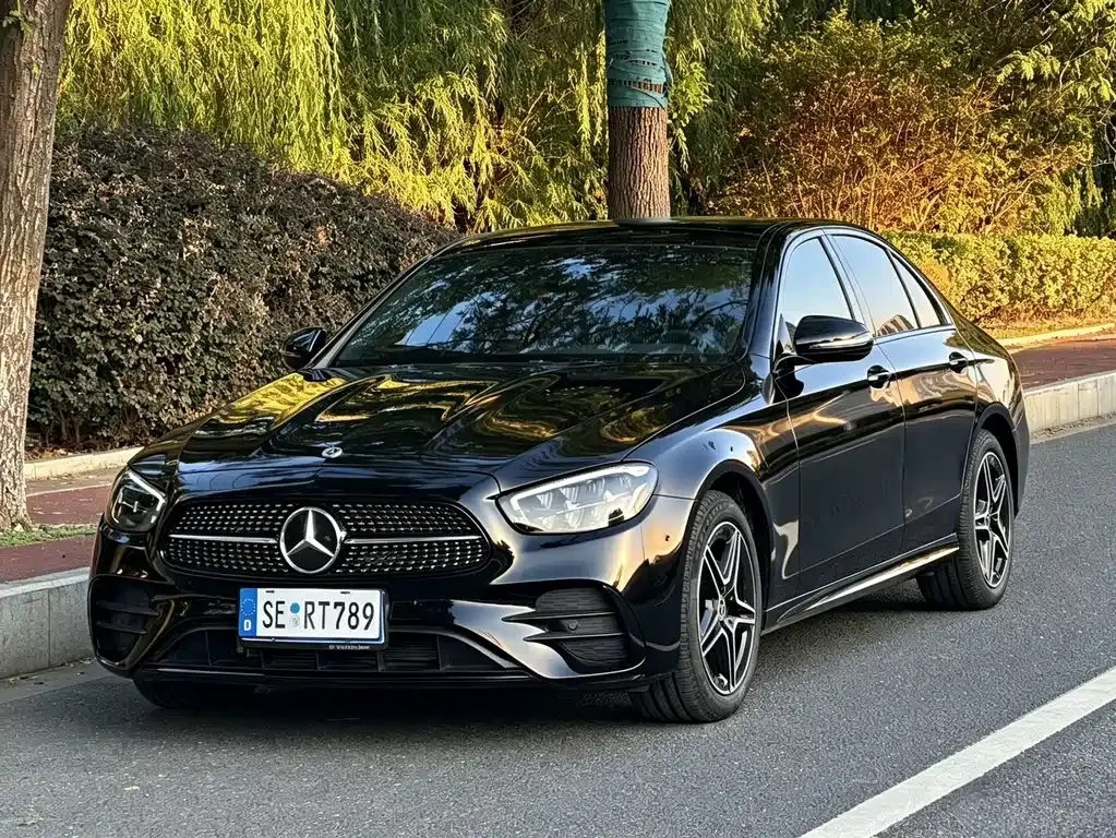 Mercedes-Benz E-Class (Import) — фото 1