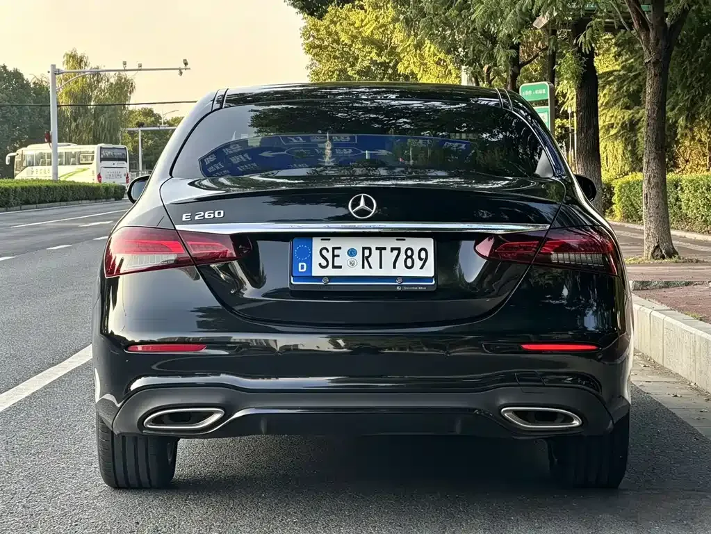 Mercedes-Benz E-Class (Import) — фото 6