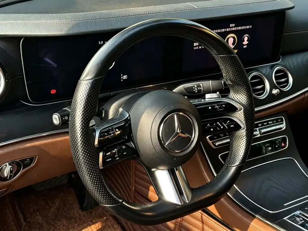 Mercedes-Benz E-Class (Import) — фото 7
