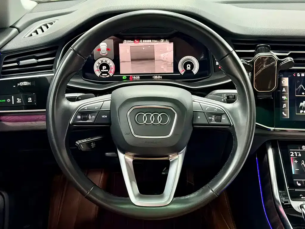 Audi Q8 — фото 2