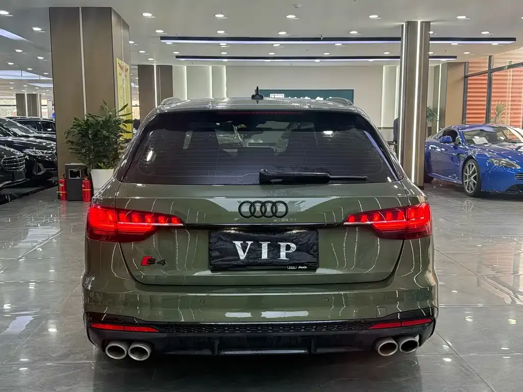 Audi S4 — фото 5