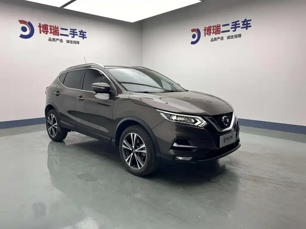 Nissan Qashqai — фото 8
