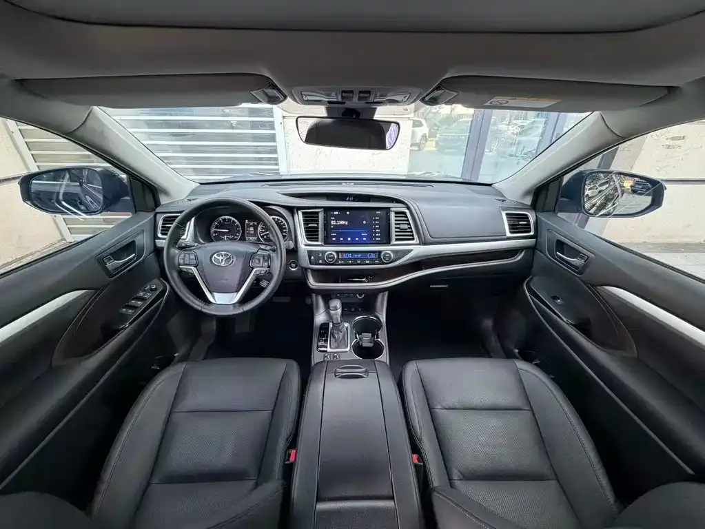 Toyota Highlander 2022 из CN, фото 6