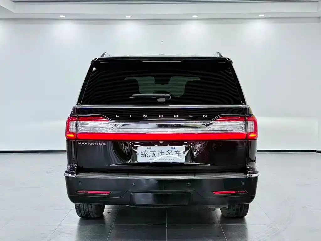 Lincoln Navigator — фото 2