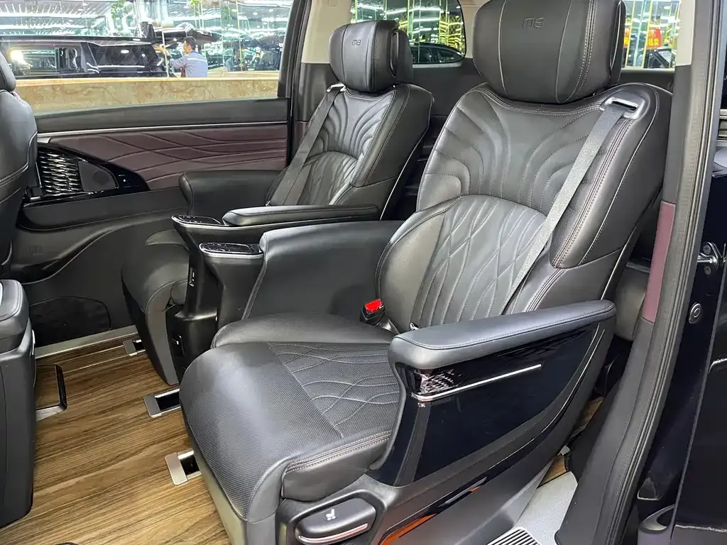 GAC Motor Trumpchi M8 — фото 8