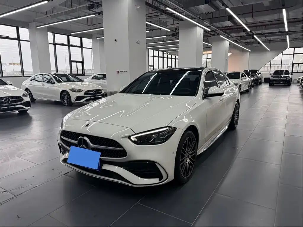 Mercedes-Benz C-Class — фото 1