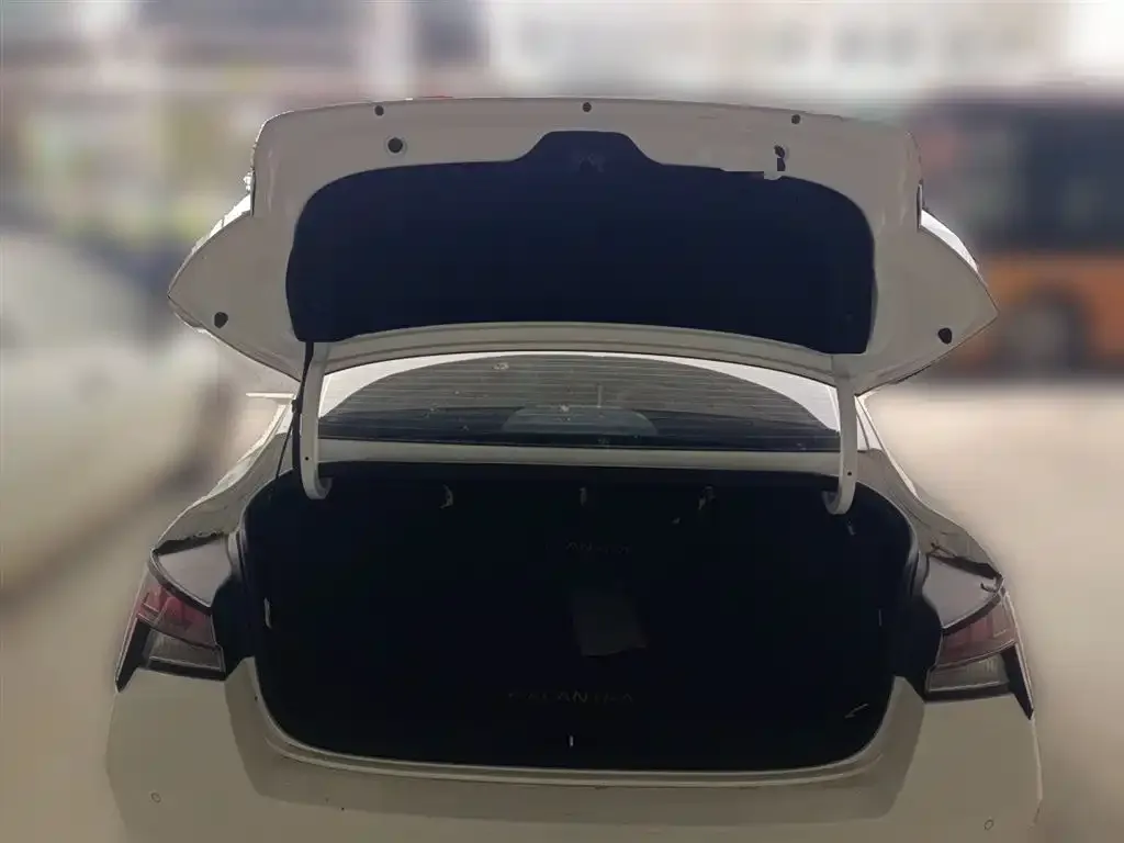 Hyundai Elantra 2021 из CN, фото 8
