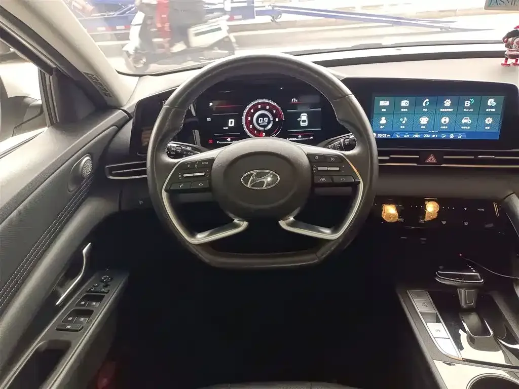 Hyundai Elantra 2021 из CN, фото 4