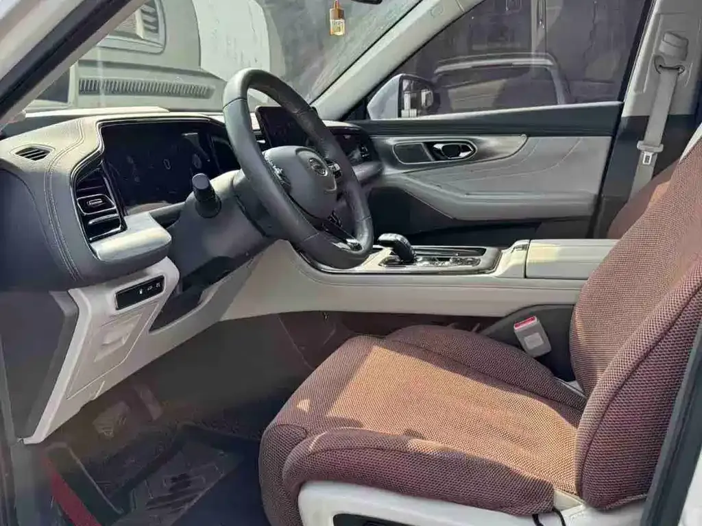 GAC Motor Trumpchi GS8 — фото 8