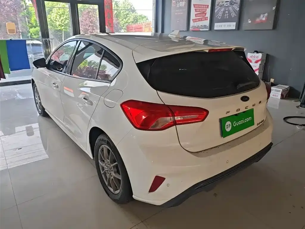 Ford Focus 2022 из CN, фото 10