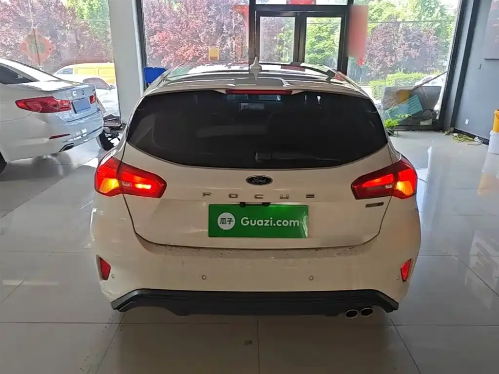 Ford Focus 2022 из CN, фото 9